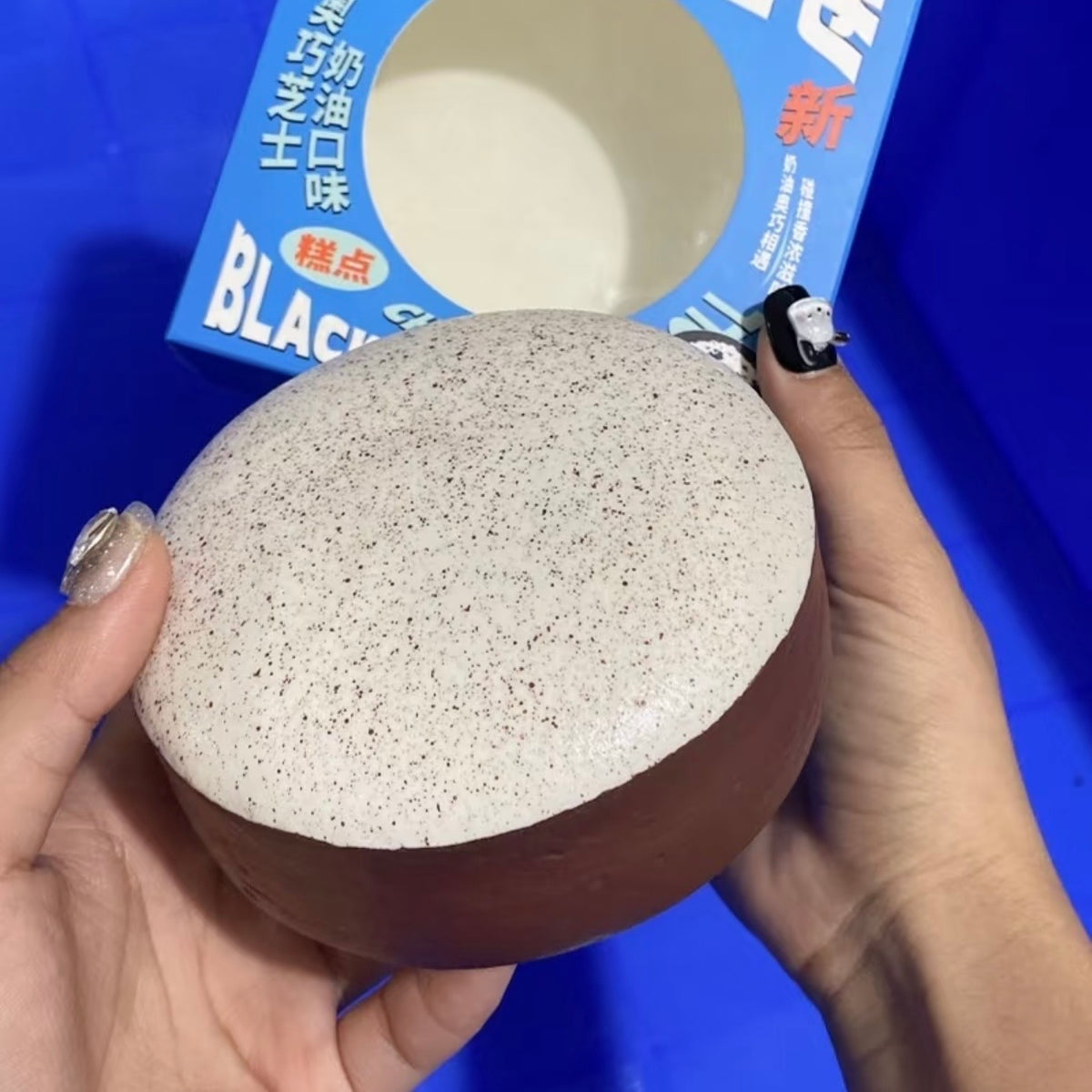 Hachimi Oreo Black-and-White Roll Slow Rise Squishy