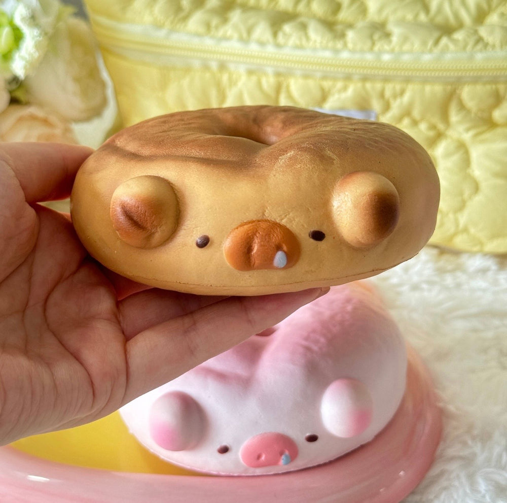 Lisa Piggy Bagel Slow Rise Squishy