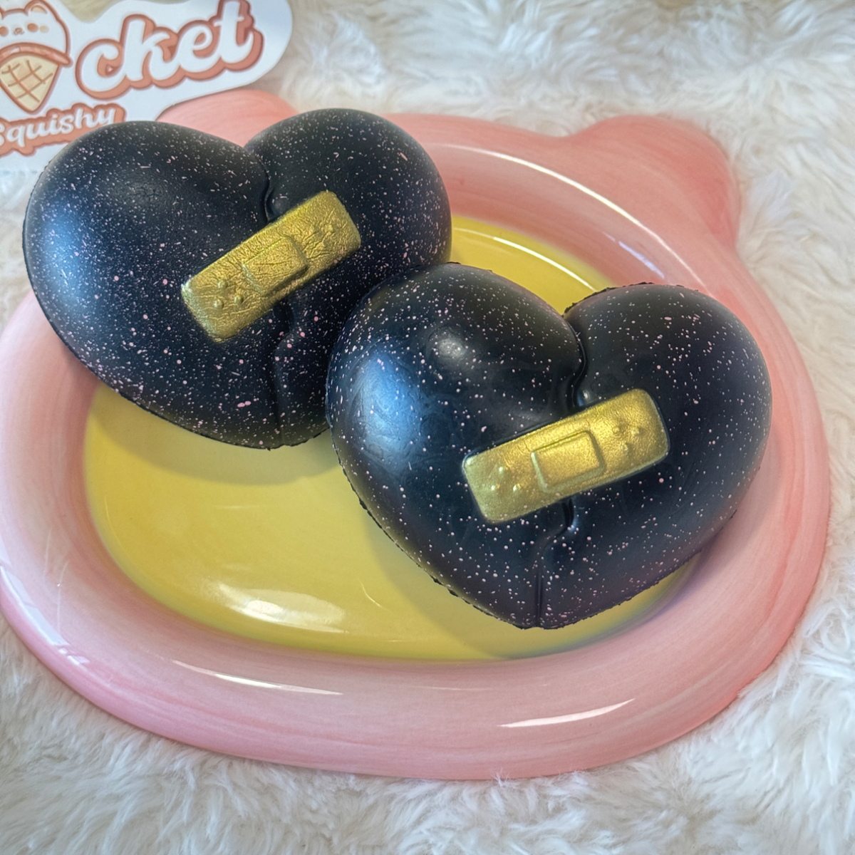 Broken Heart Slow Rise Squishy