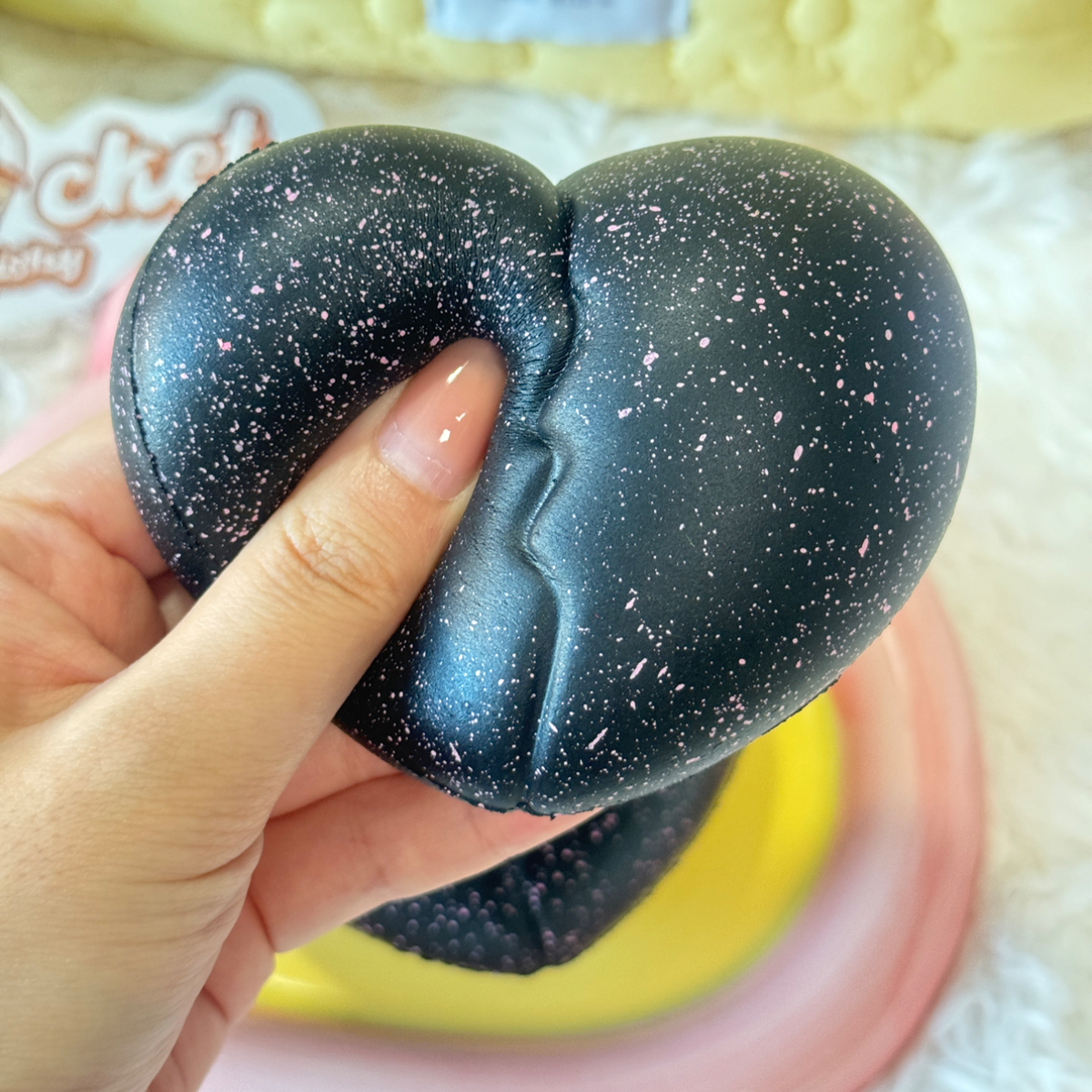 Broken Heart Slow Rise Squishy